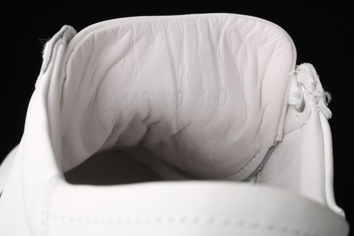 G*u*i ace embroidered low-top sneaker white with bee ‎429446 02jp0 9064