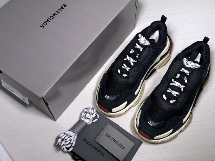 BLCG TRIPLE S TRAINER